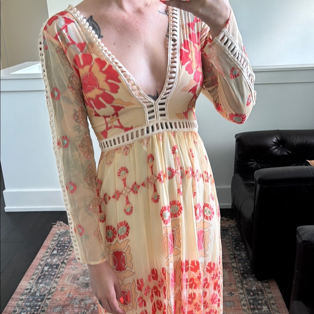 For Love and Lemons Maxi - Picture 2 of 10
